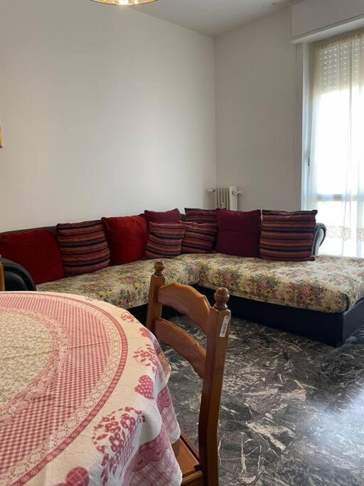Iris Hosting Appartamenti Per Famiglie Favaro Veneto Buitenkant foto