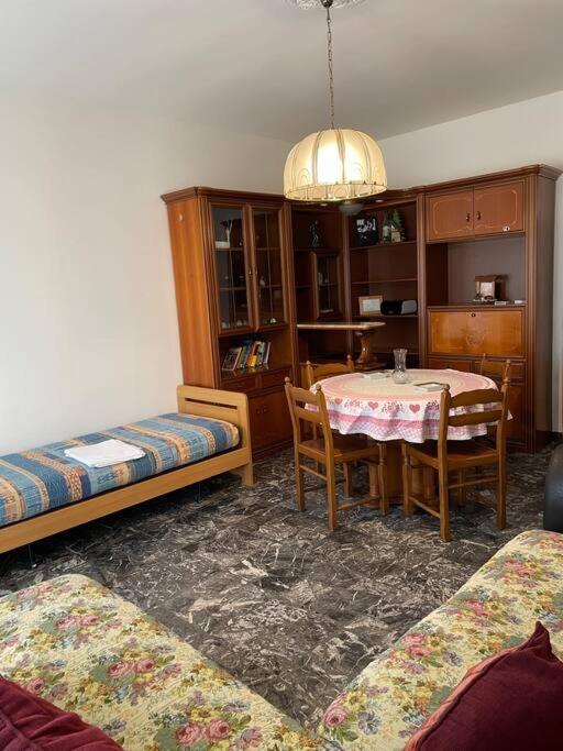 Iris Hosting Appartamenti Per Famiglie Favaro Veneto Buitenkant foto